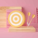 3d illustration target and darts mn6shdb 1.jpg